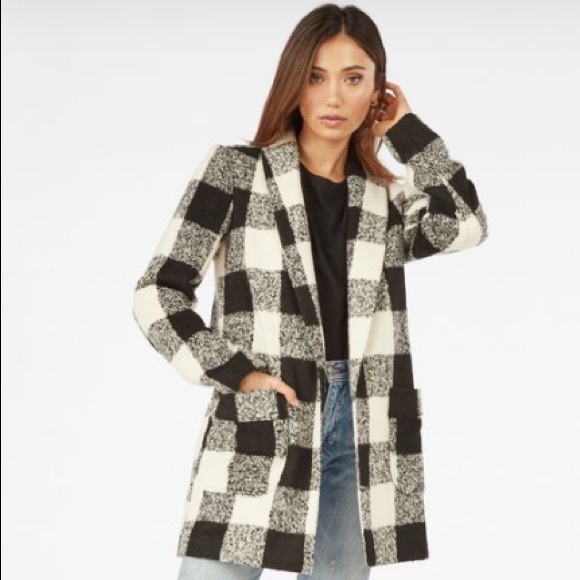 Jackets & Blazers - 🎊🎉NEW BLK & WHITE PLAID PEA COAT